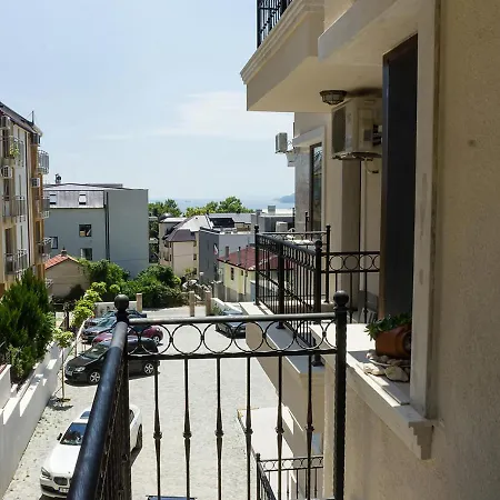 Sunny With Parking Near The Sea In Briz, By Flat Mаnаger Appartement *