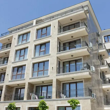 Sunny With Parking Near The Sea In Briz, By Flat Mаnаger Apartment